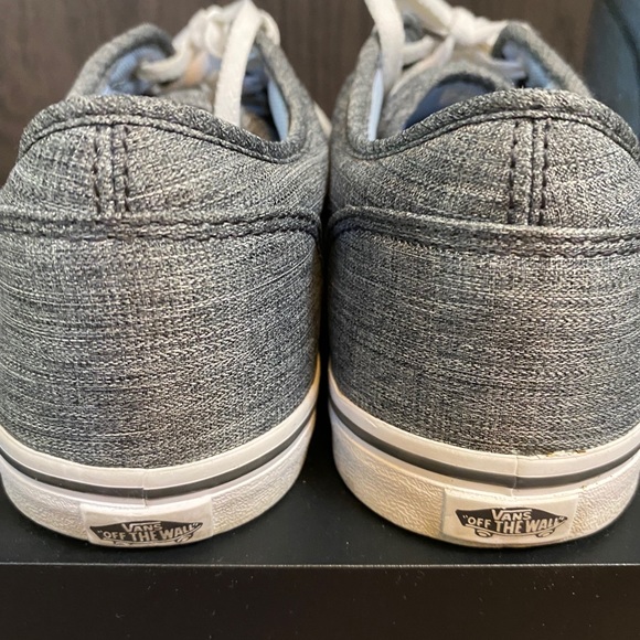 Vans - Picture 4 of 4